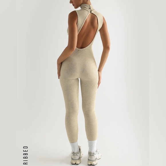 Ribbed Jumpsuit | Brown - Picture 5 of 5